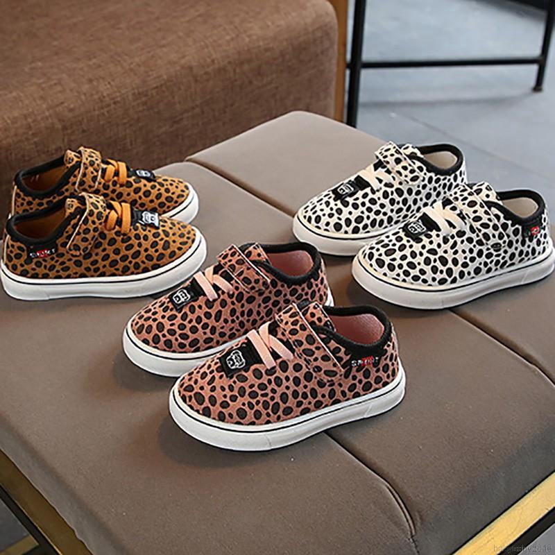 babyzone-รองเท้าผ้าใบลายเสือดาวสำหรับเด็ก