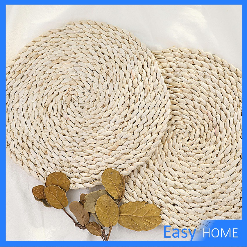 แผ่นรองหม้อสานจากต้น-กก-สานทรงกลม-วัสดุธรรมชาติ-ที่รองจาน-รองแก้ว-corn-husk-woven-placemat