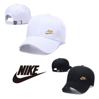 ภาพหน้าปกสินค้าNike  Classic Logo หมวก หมวกแก๊ป หมวกเบสบอล ดวงอาทิตย์หมวก หมวกกีฬา หมวกแก๊ปผู้ชาย ของแท้100% ซึ่งคุณอาจชอบราคาและรีวิวของสินค้านี้