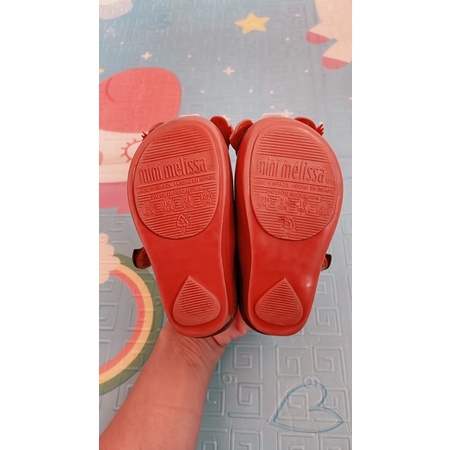 ส่งต่อรองเท้าลูกสาวmini-melissa-us6