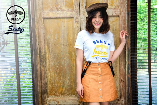 beesy-เสื้อยืด-รุ่น-sixty-สีขาว