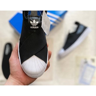 ภาพขนาดย่อของภาพหน้าปกสินค้ารองเท้าAdidas Superstar Slip on สีดำ สีขาว sz:36-45 รองเท้าผ้าใบชาย หญิง รองเท้าผ้าใบ SKU00590 จากร้าน suchawadee2718 บน Shopee