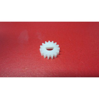 Roller gear - White plastic 15 tooth gear that attaches to end of face-down paper output roller RU5-0375-00R0CN