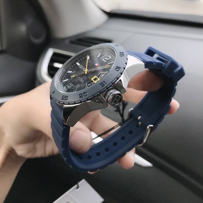 ผ่อน0-นาฬิกา-tommy-hilfiger-mens-1791204-casual-sport-analog-display-quartz-watch-สายซิลิโคน-สีกรมท่า-ตัวเรือนสแตนเลส