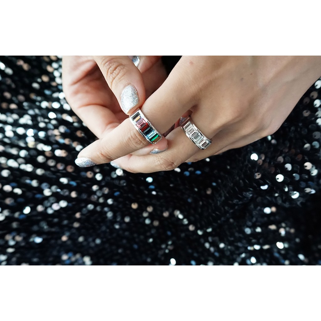 แหวนคริสตัล-swarovski-ทรงแท่งเหลี่ยม-รุ่น-nine-gem-สีนพเก้า-white-crystal-size52