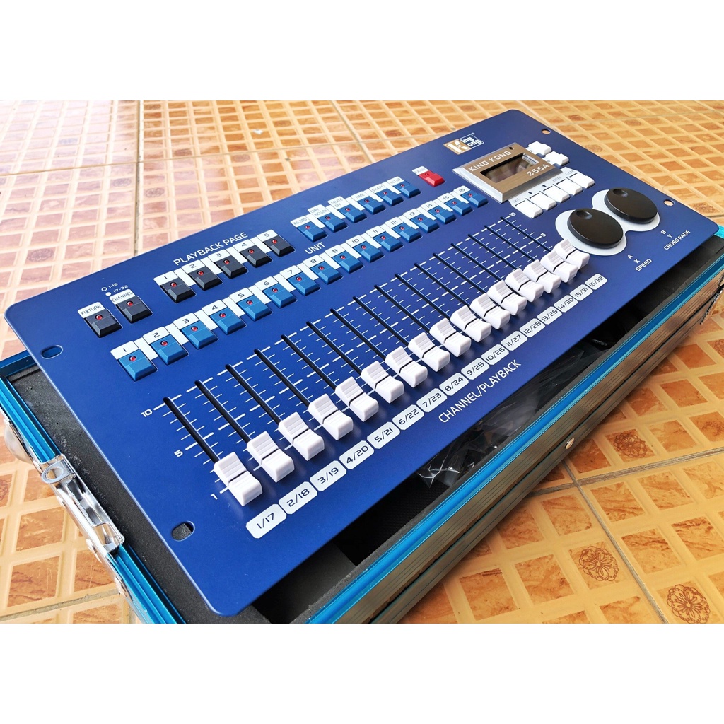 คอนโทรลไฟ-kk256a-controller-คอนโทรล-สำหรับไฟเวที-led-moving-head-กล่องแร๊กแถมฟรี-ดิวคอมสปีด