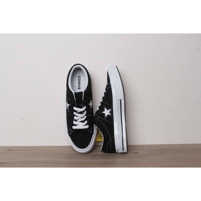 รองเท้า-converse-one-star-black-suede-รองเท้าผ้าใบคอนเวิร์ส