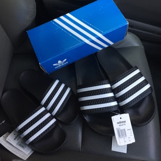 แตะ adilette adidas (ของแท้)