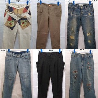 กางเกงยีนส์(มือสอง) ราคาเริ่ม 45-98 บาท มีทั้งกางเกงยีนส์ กางเกงผ้า และเสื้อผ้า เดรส กระโปรง หลายแบบ เป็นของแม่ค้าเองจ้า