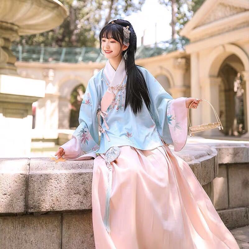 hot-sale-fengling-hanfu-หญิงปกมือหมิงทำใบเมเปิ้ลพิมพ์เอวจีบกระโปรงนักเรียนสไตล์จีนฤดูใบไม้ผลิและฤดูร้อนสองสีสาวเครื่อ