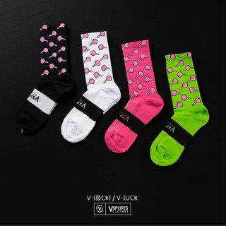 ภาพหน้าปกสินค้าV-socks / V-Lolipop ถุงเท้าลายอมยิ้ม เนื้อผ้า nylon 100% ยืดหยุ่นดี ระบายอากาศเยี่ยม เหมาะสำหรับใช้ออกกำลังกาย ซึ่งคุณอาจชอบสินค้านี้