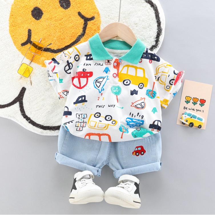 ชุดเด็กน่ารัก-ชุดเด็กเล็ก-เสื้อโปโล-ลายรถ-สีขาว-พร้อมกางเกง