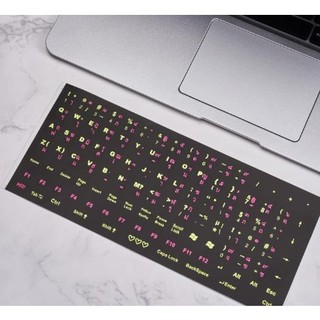 ภาพหน้าปกสินค้าสติกเกอร์คีย์บอร์ด เรืองแสง ภาษาไทย อังกฤษ / Thai English Keyboard sticker สติ๊กเกอร์ภาษาไทย คีย์บอร์ด คอมพิวเตอร์ ที่เกี่ยวข้อง