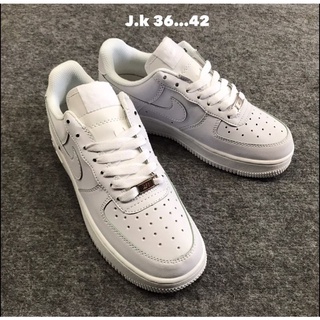 [B1367 ]/พร้อมกล่อง+ใบเสร็จ/ รองเท้าผ้าใบ  มีsize 36-42 สินค้าใหม่💯%