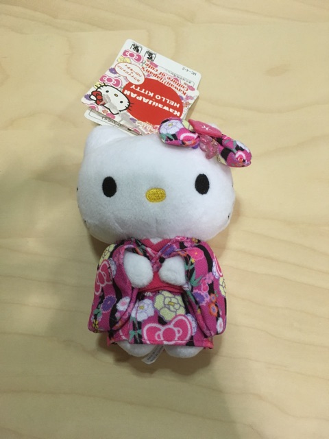 hello-kitty-ตุ๊กตาน่ารัก-ของแท้จากญี่ปุ่น-พร้อมส่ง-ขนาดเท่าฝ่ามือ