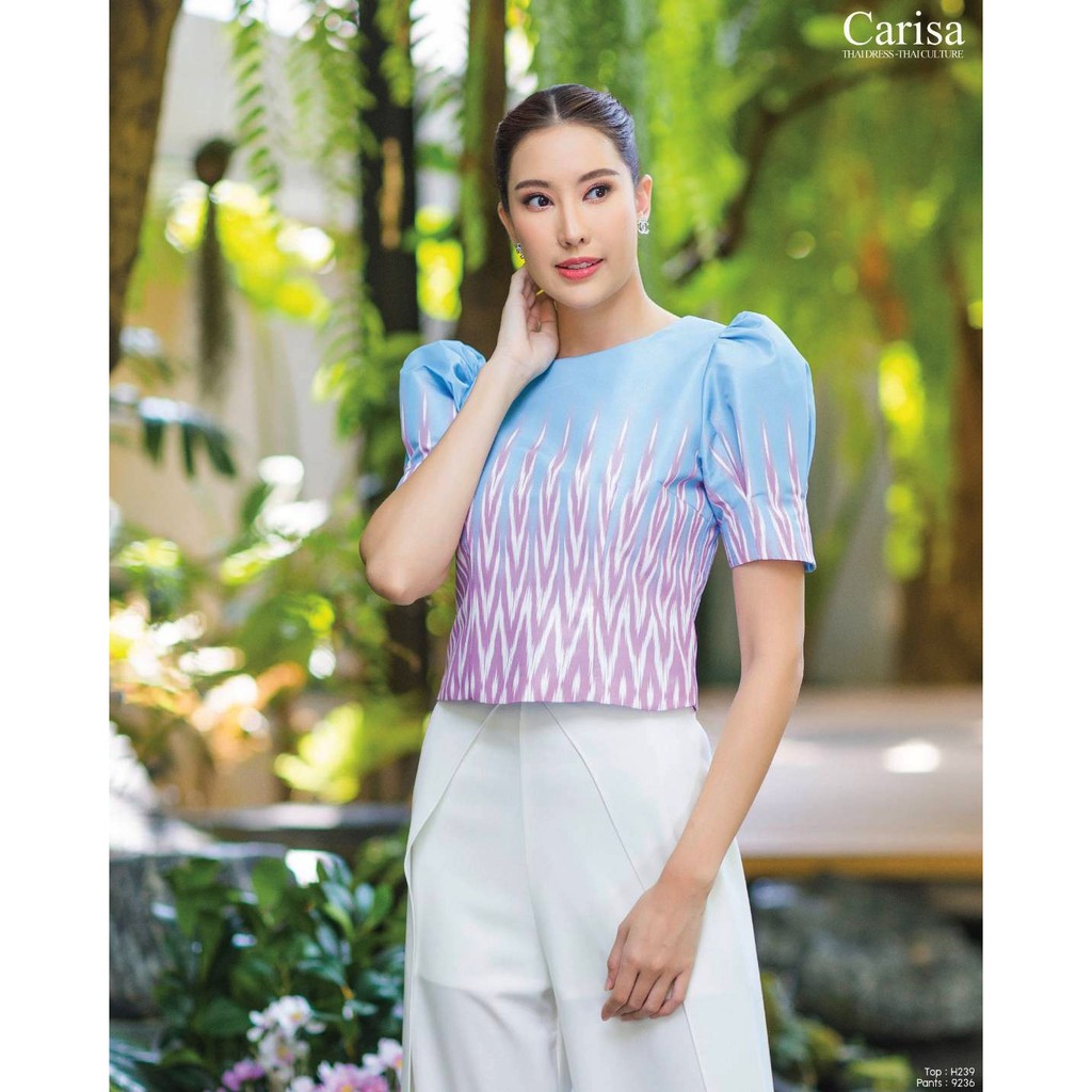 carisa-ชุดไทย-ไทยประยุกต์-เสื้อผ้าไหม-แพรทิพย์-แขนเจ้าหญิง-ลายไทยประยุกต์-h239