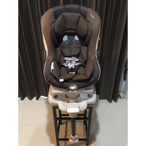 Combi zeus 2025 turn car seat