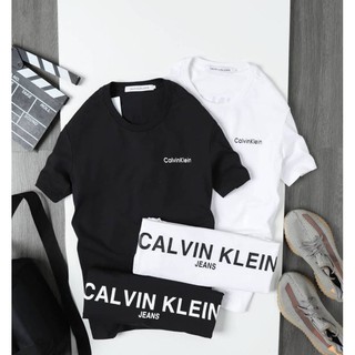 เสื้อยืดคอกลม​ Calvin Klein