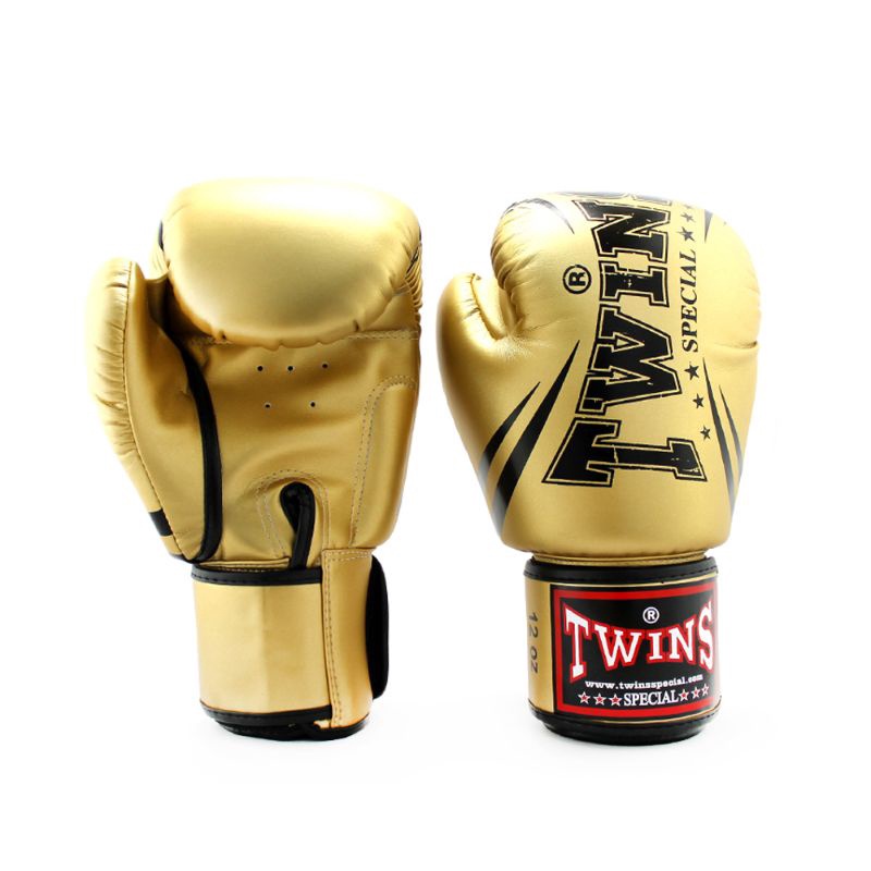 ภาพหน้าปกสินค้านวมชกมวย FBGVSD3-TW6 Twins PU Leather GOLD Boxing Gloves