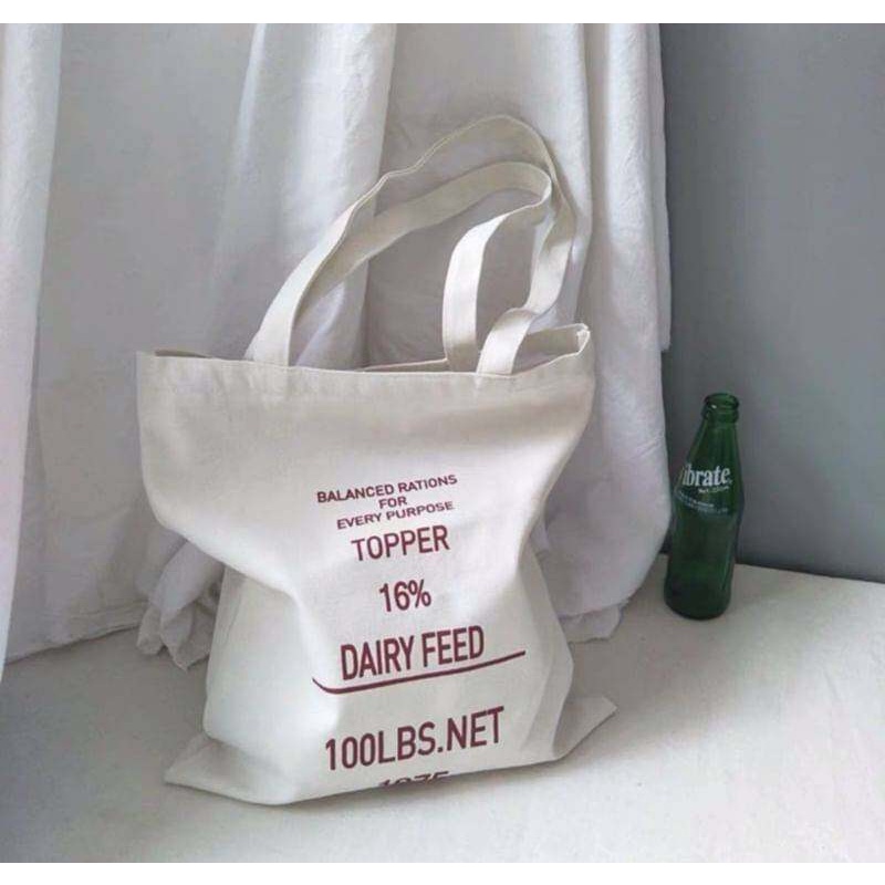 topper-dairy-feed-bag-กระเป๋าผ้าลดโลกร้อนสะพายข้าง-กระเป๋าผ้าลดโลกร้อนสะพายข้าง-กระเป๋าทรงช้อปปิ้ง-ถุงกระเป๋าลดโลกร้อน