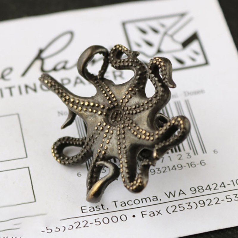 cnedc-brass-retro-industrial-wind-red-skull-octopus-animal-toy-small-ornaments-pendant