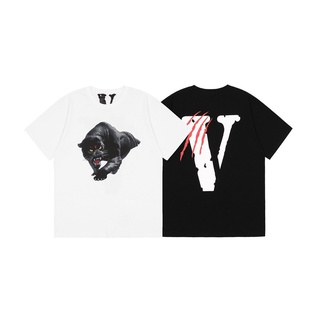 [S-5XL]เสื้อยืดแขนสั้นลําลอง ผ้าฝ้าย ทรงหลวม พิมพ์ลาย Vlone ขนาดใหญ่ แฟชั่นฤดูร้อน สไตล์คลาสสิก สําหรับผู้ชาย และผู้หญิง