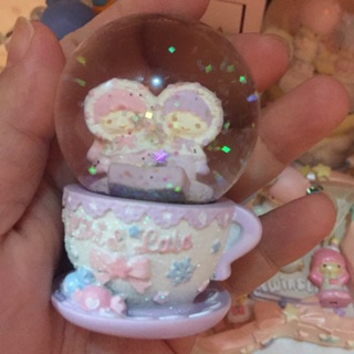 Snow globe littletwinstars