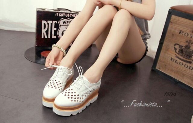 korea-chiffon-wedges