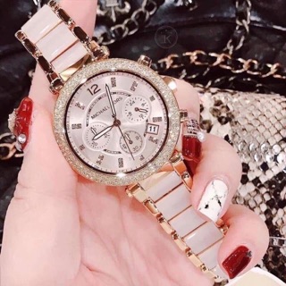 Michael Kors รุ่น mk5896