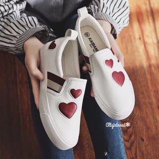 Mini Heart Slip On รองเท้าผ้าใบ รองเท้าสลิปออน