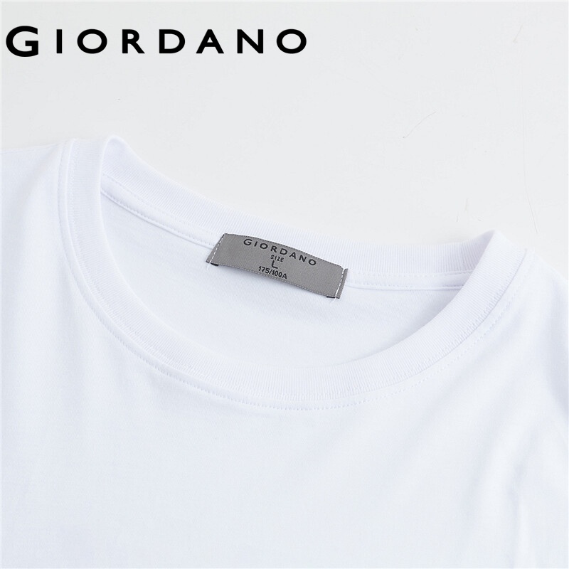 giordano-men-เสื้อยืดแขนสั้นคอกลม-สกรีนลวดลายข้อความ-free-shipping-01089002-bcfa