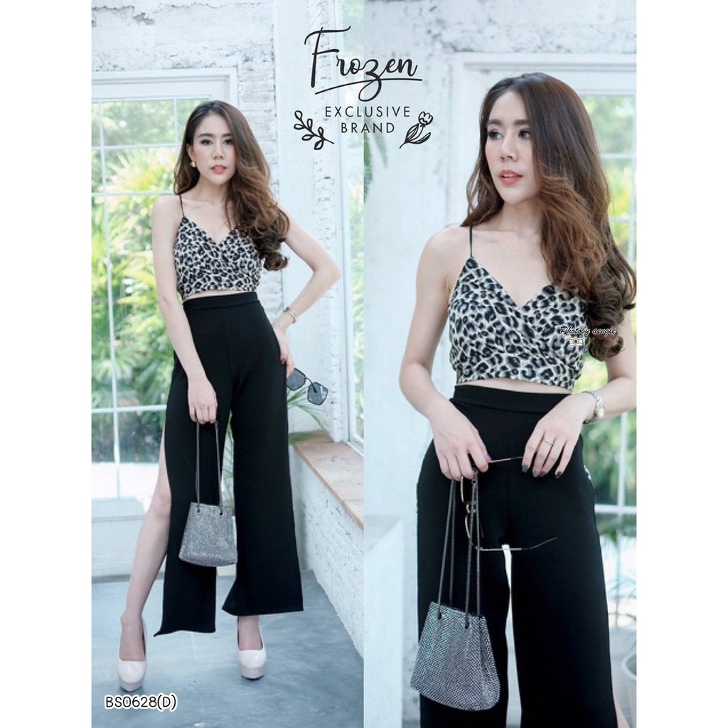 bs0628-เสื้อสายเดี่ยวครอปตัวสั้น-เนื้อผ้าหางกระรอกลายเสือ