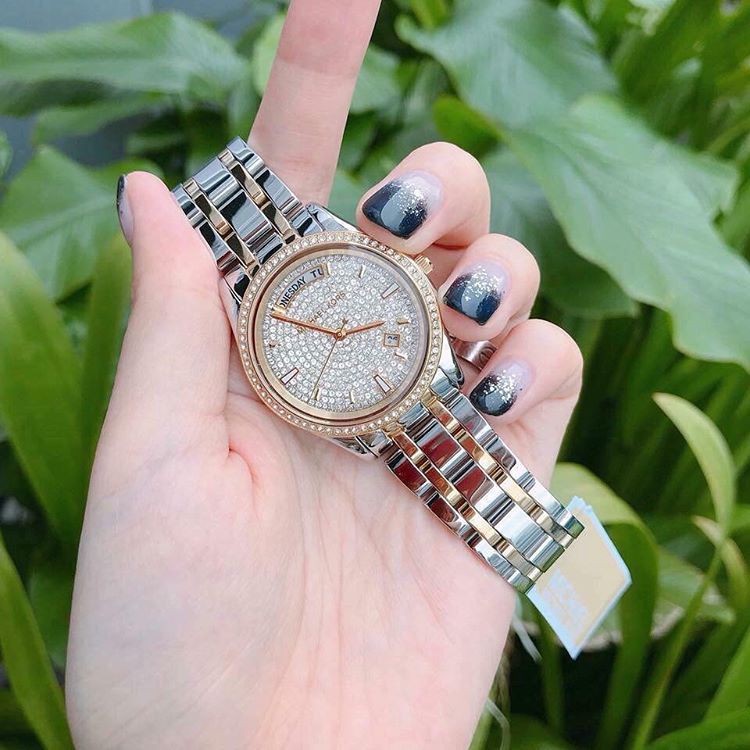 ภาพสินค้านาฬิกาMICHAEL KORS นาฬิกาข้อมือ watch นาฬิกาแบรนด์เนม นาฬิกาข้อมือผู้หญิงนาฬิกา ไมเคิล คอร์ brandname OWM155 จากร้าน outlet_watch_premium บน Shopee ภาพที่ 5