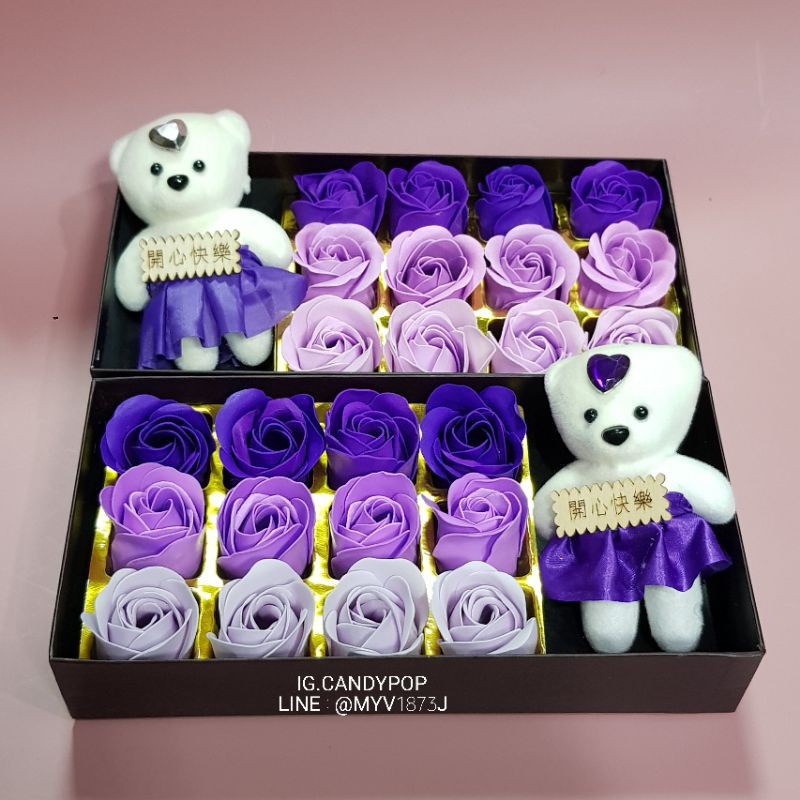 กล่องของขวัญ-ดอกไม้-มาพร้อมน้องหมีแสนน่ารัก