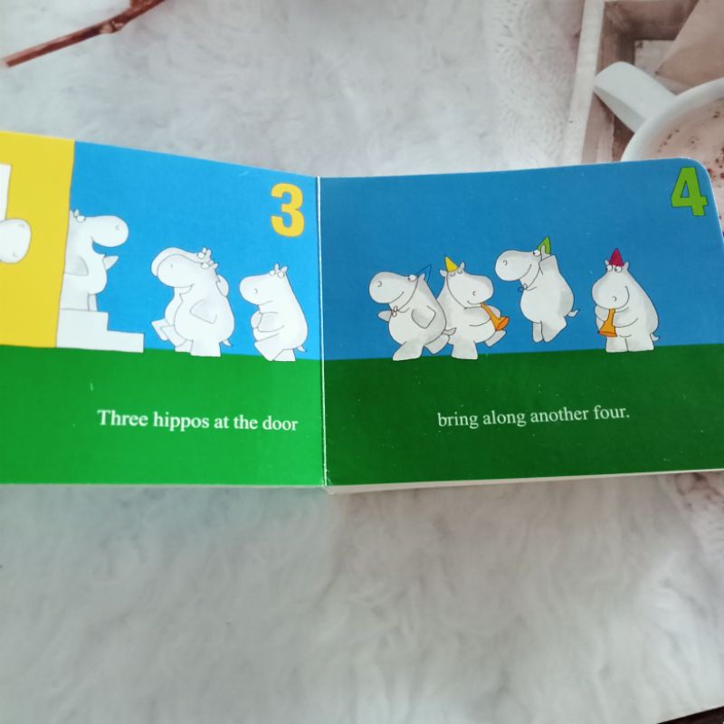 board-book-hippos-go-berserk-มือสอง