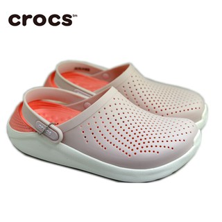 ภาพหน้าปกสินค้าCrocs รองเท้าคร็อคส์ แท้ รุ่นฮิต ได้ทั้งชายหญิง รองเท้าแตะ รองเท้าลำลองของผู้หญิง ซึ่งคุณอาจชอบราคาและรีวิวของสินค้านี้