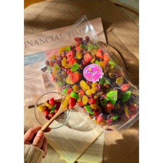 Mixed fruit ขนาด 500g มีสตอเบอรี่ แครนเบอรี่ กีวี่ ลูกเกดดำ ลูกเกดเหลือง