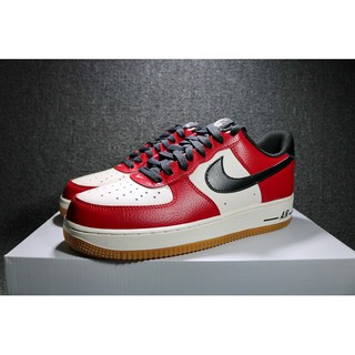 * พร้อมสต็อก * Nike Air Force 1 Low Chicago Red White บุรุษสตรีรองเท้ากีฬารองเท้าวิ่ง 01