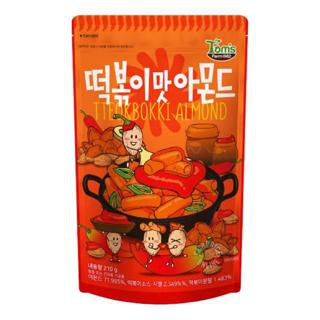 Toms Farm Tteokbokki Almond ทอมส์ฟาร์ม อัลมอนด์เกาหลี รสต๊อกโบ๊กกิ