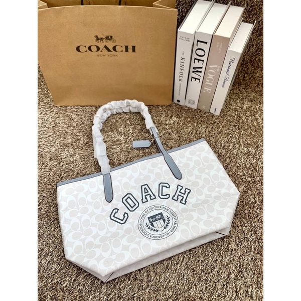 coach-city-tote-in-signature-with-varsity-motif-cb868