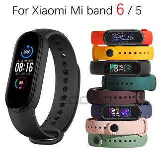 ภาพขนาดย่อของสินค้าสายนาฬิกาข้อมือ ซิลิโคน แบบสปอร์ต สำหรับ Xiaomi Mi band 5 6