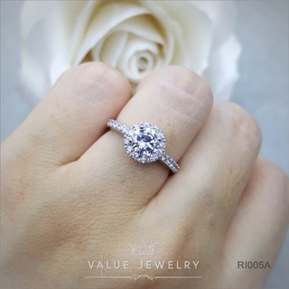 ภาพขนาดย่อสินค้าแหวนเพชร RI005 ประดับเพชร CZ ฝังคริสตัลแน่น วิบวับเหมือนเพชรแท้ แหวนผู้หญิง แหวน เครื่องประดับแฟชั่น ValueJewelry