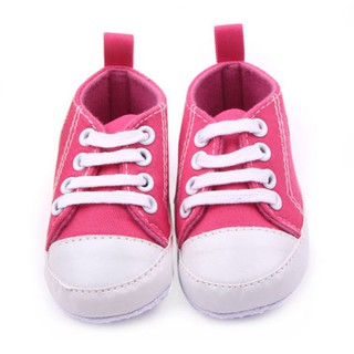 รองเท้าผ้าใบพื้นนุ่มสำหรับเด็กทารก