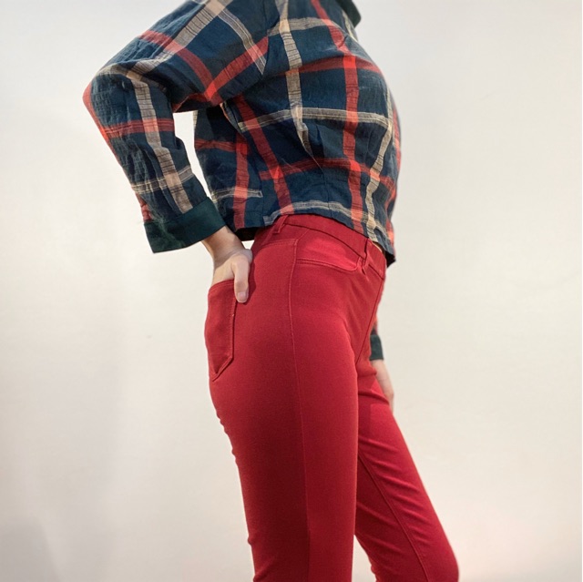 กางเกงสีแดง-uniqlo-ผ้ายืด