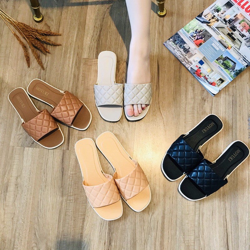 ภาพหน้าปกสินค้าLL รองเท้าแตะผู้หญิงส้นแบน แฟชั่นสไตล์เกาหลี posee สวยงาม เหมาะสำหรับสาวไทย จากร้าน cui6688 บน Shopee