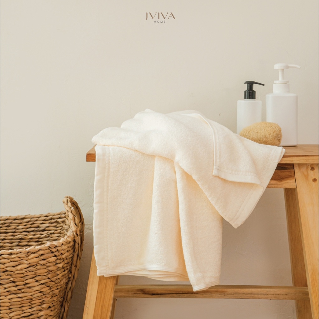ภาพหน้าปกสินค้าJviva ผ้าขนหนูใยไผ่ 100% เช็ดหน้า/ผม (15x30) Natural Bamboo Towel - Rapid Dry Collection จากร้าน jviva บน Shopee