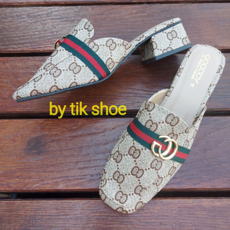 เก็บปลายทาง-พร้อมส่ง-รองเท้าเปิดส้น-ลายgg-โดนน้ำได้-ส้นสี่เหลี่ยมสูง-1-5-นิ้ว-ไซส์-36-41