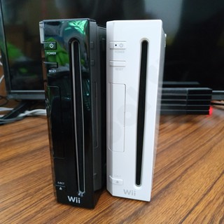 ภาพขนาดย่อของภาพหน้าปกสินค้าเครื่องเล่นเกม Wii *ไม่มีอุปกรณ์* รับประกัน 1 ปี จากร้าน tanakoolshop บน Shopee