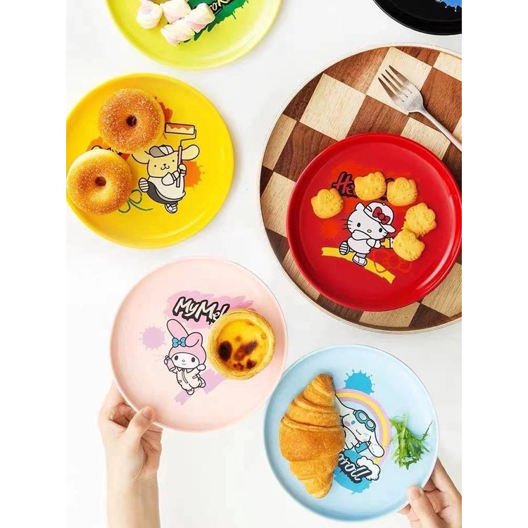 จานเซรามิค-sanrio-มาใหม่-สีสันสดใส-สำหรับใส่ขนม-ใส่เบเกอรี่-ขนาด-18-3-cm-7-นิ้ว-ต่อชิ้น-พร้อมส่งครบ-7-ลาย-ตามภาพ