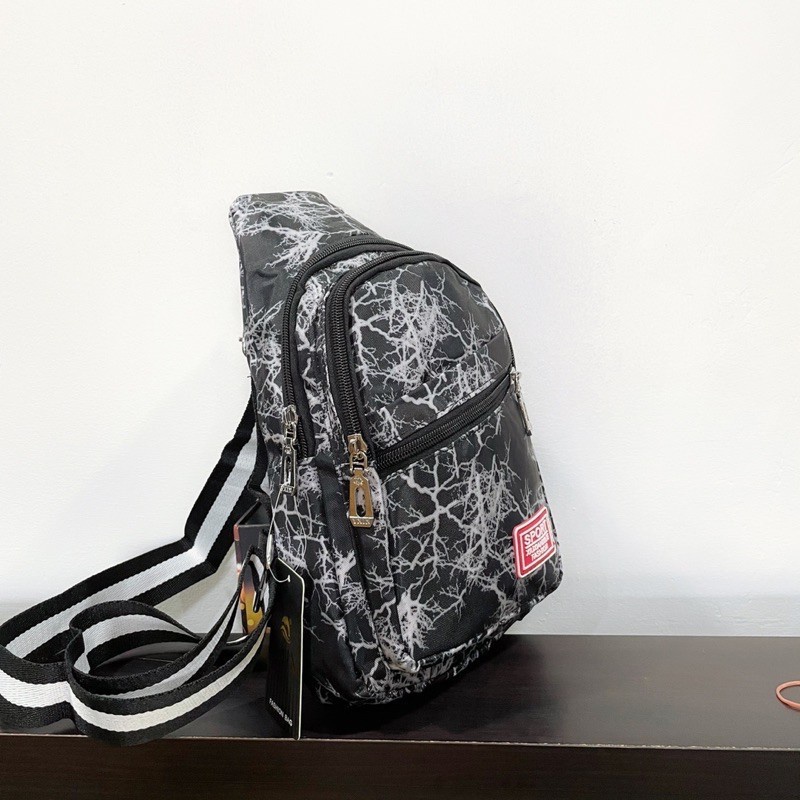 กระเป๋าสะพายข้าง-กระเป๋าคาดอก-ลายสายฟ้าผ่า-yxin-fashion-960